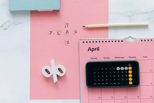 calendar reminder car tax refund documents